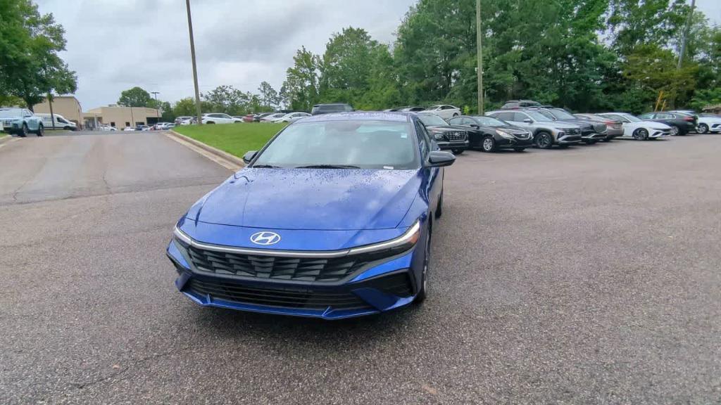 new 2025 Hyundai Elantra car, priced at $24,335