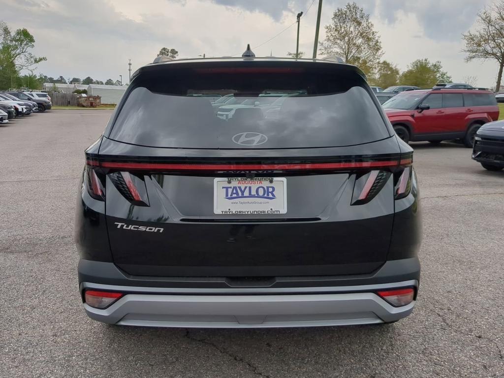 new 2025 Hyundai Tucson car, priced at $35,175