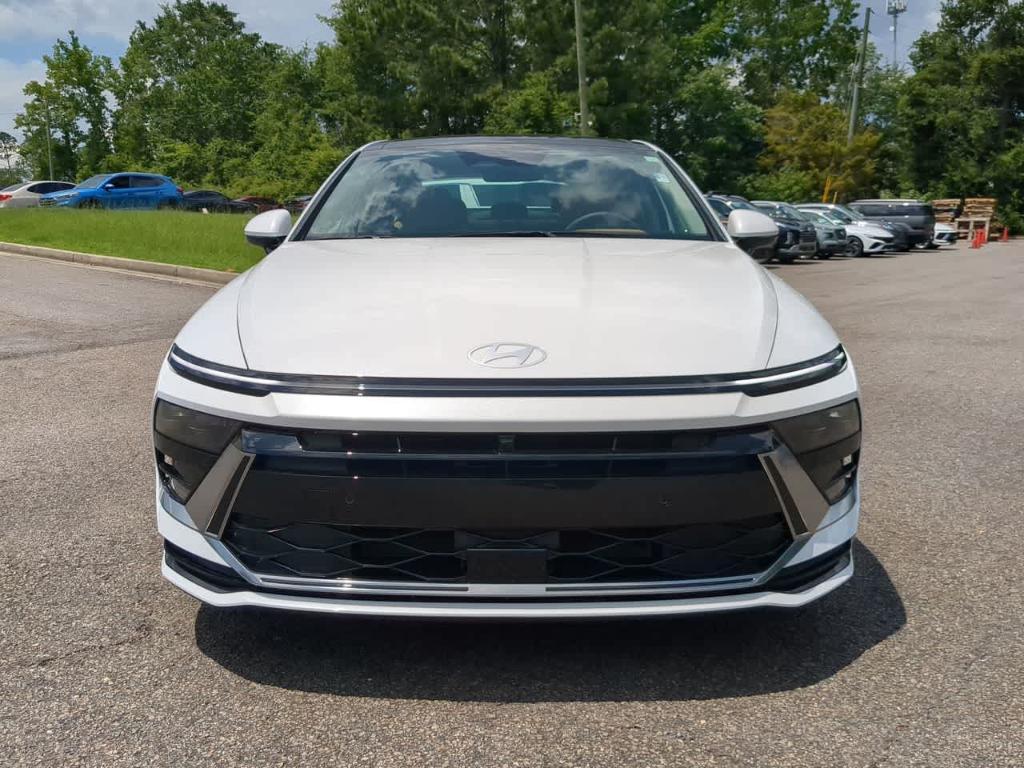 new 2025 Hyundai Sonata Hybrid car, priced at $39,940