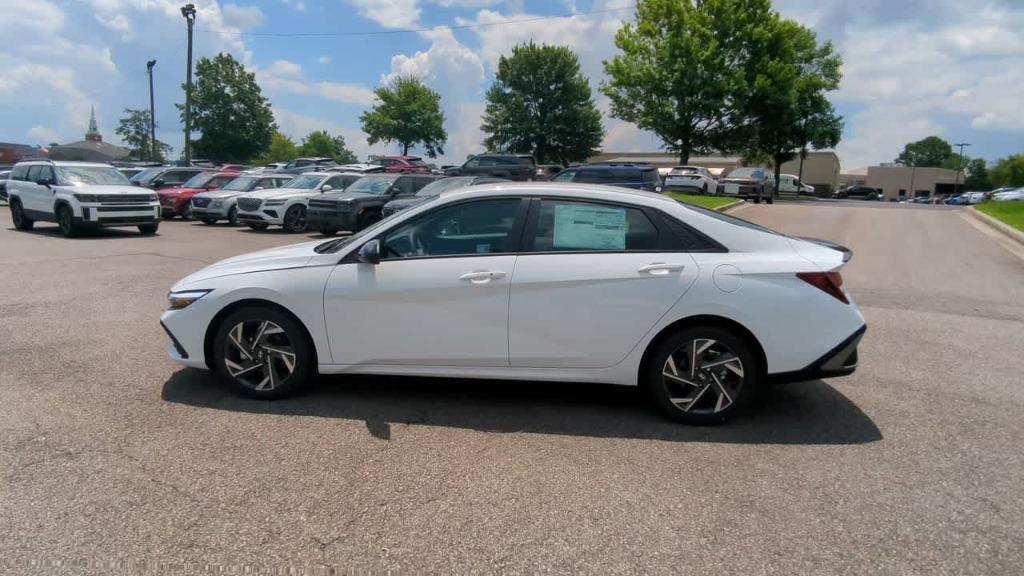 new 2025 Hyundai Elantra car, priced at $23,138