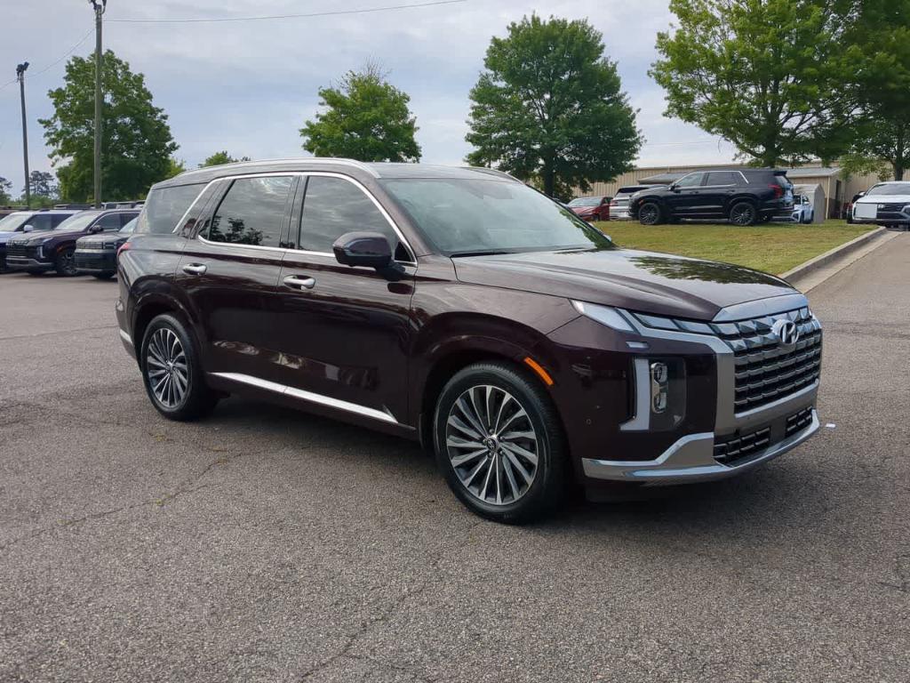 used 2024 Hyundai Palisade car, priced at $42,990