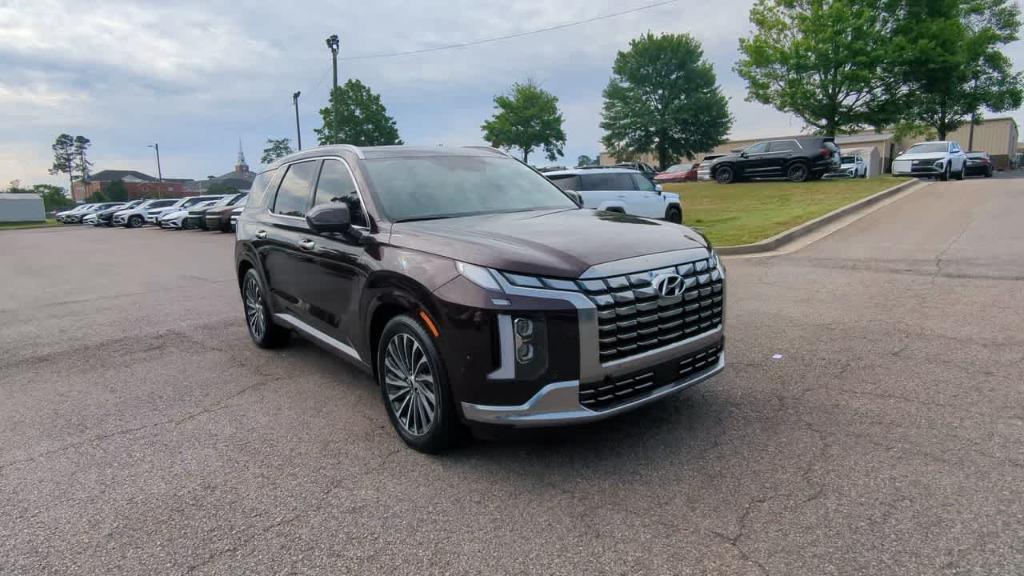 used 2024 Hyundai Palisade car, priced at $42,990