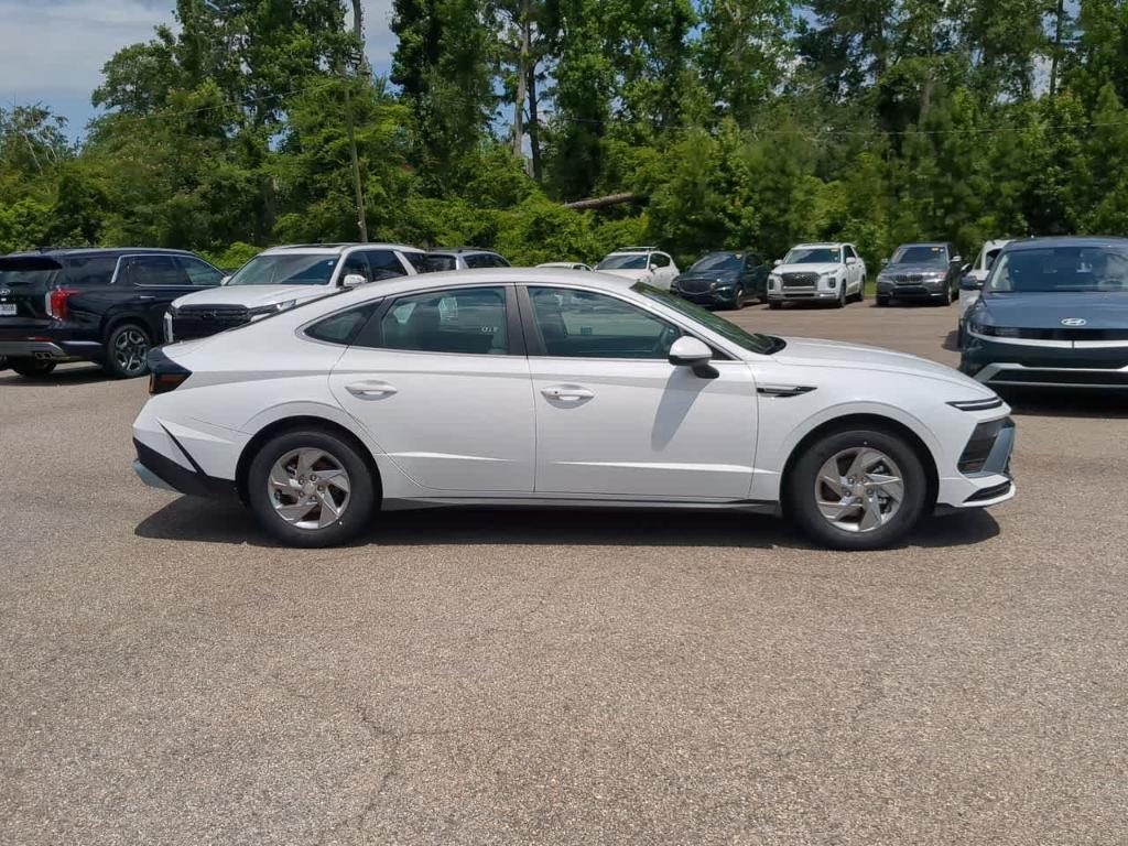new 2025 Hyundai Sonata car, priced at $29,230