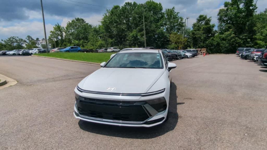new 2025 Hyundai Sonata car, priced at $29,230
