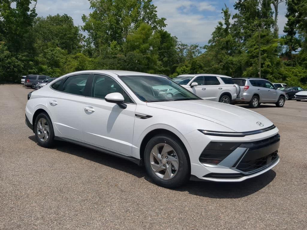 new 2025 Hyundai Sonata car, priced at $29,230
