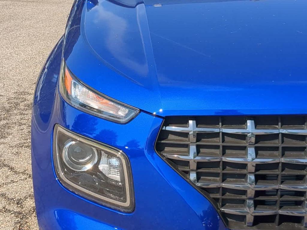new 2025 Hyundai Venue car, priced at $23,738