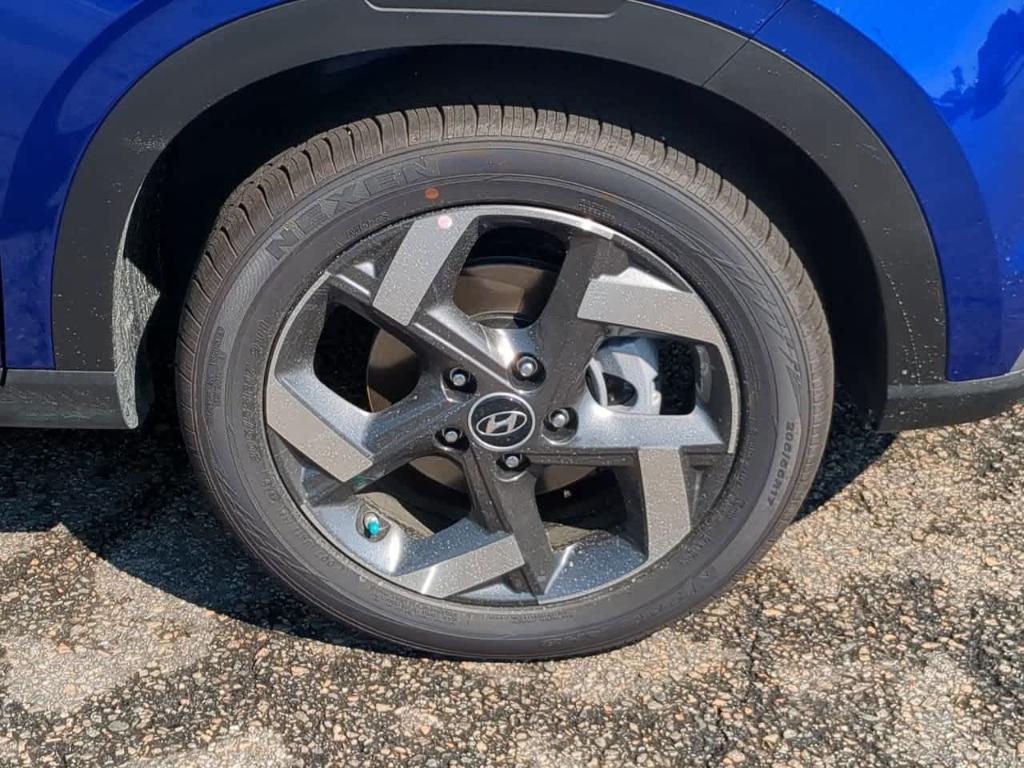 new 2025 Hyundai Venue car, priced at $23,738