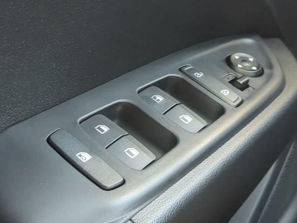 new 2025 Hyundai Venue car, priced at $22,240