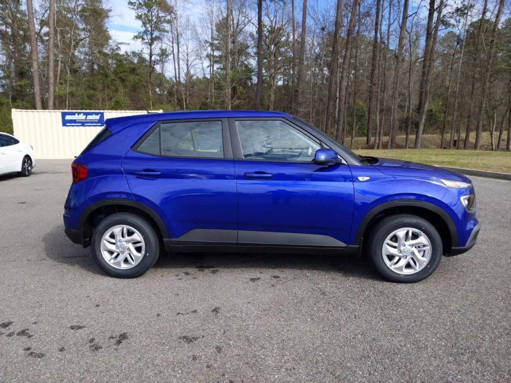 new 2025 Hyundai Venue car, priced at $22,240