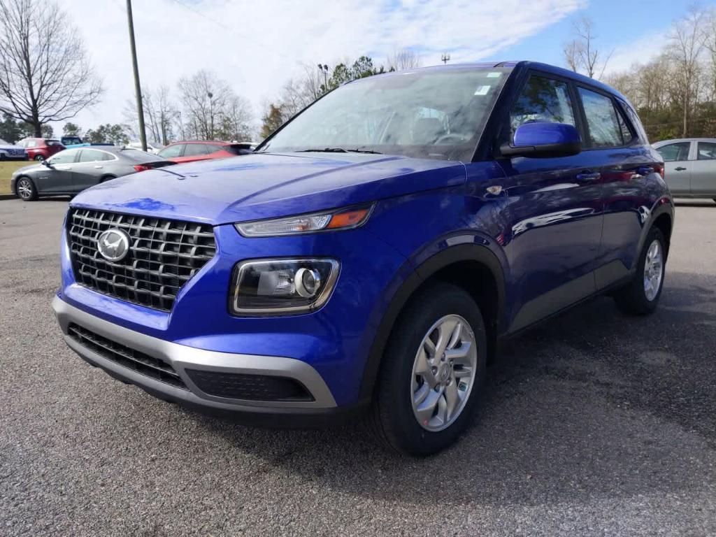 new 2025 Hyundai Venue car, priced at $22,240