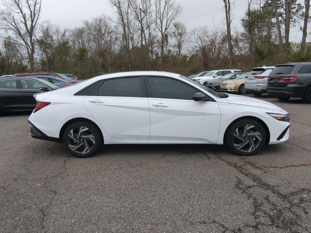 new 2025 Hyundai ELANTRA HEV car, priced at $29,230