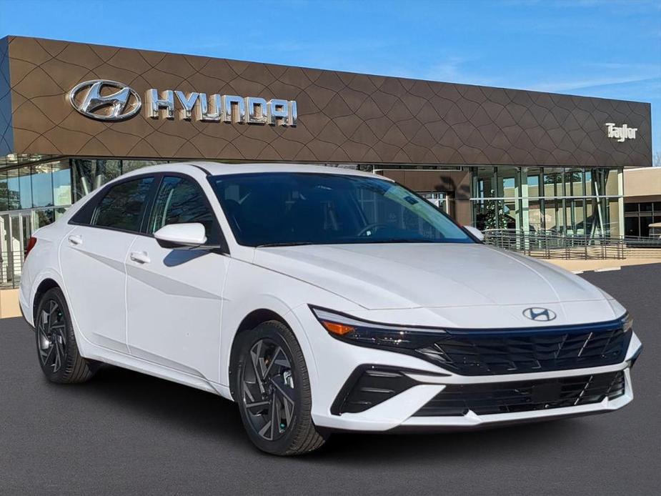 new 2024 Hyundai Elantra car, priced at $27,485