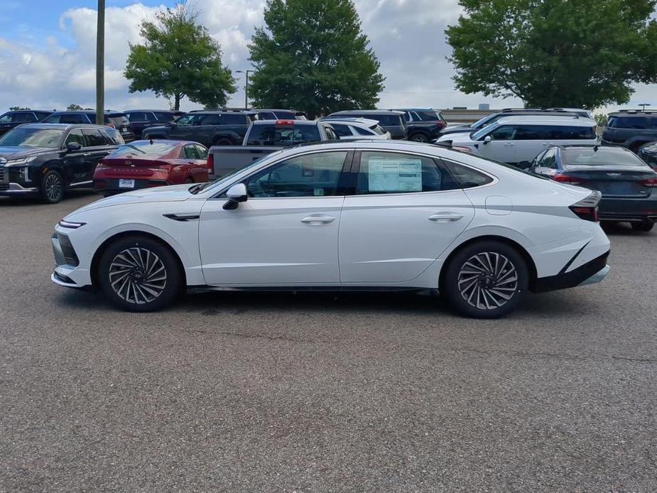 new 2024 Hyundai Sonata Hybrid car, priced at $39,365