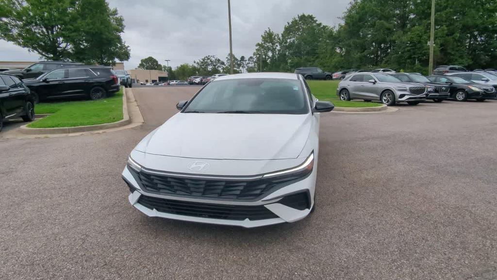 new 2025 Hyundai Elantra car, priced at $24,238