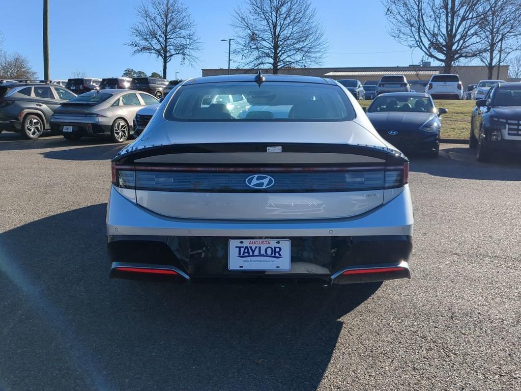 new 2025 Hyundai Sonata Hybrid car, priced at $39,190