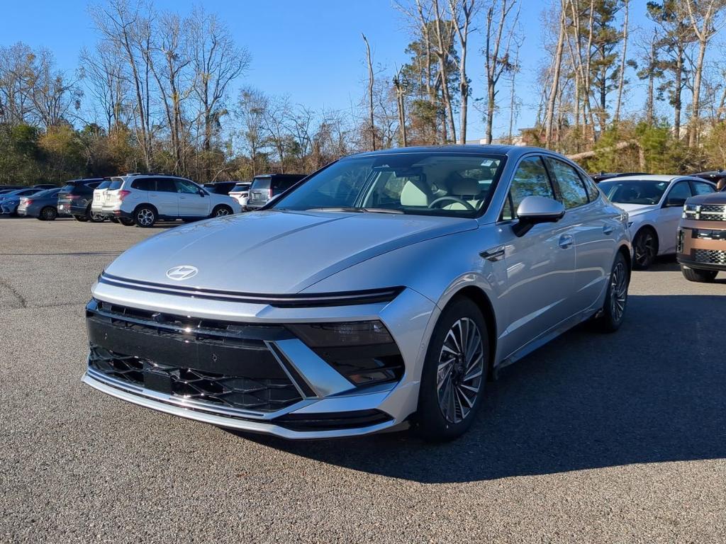 new 2025 Hyundai Sonata Hybrid car, priced at $39,190