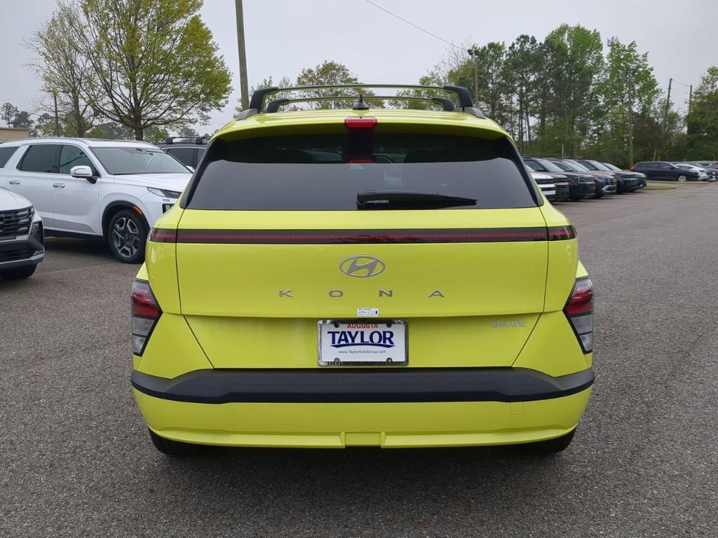 new 2025 Hyundai Kona EV car, priced at $39,555