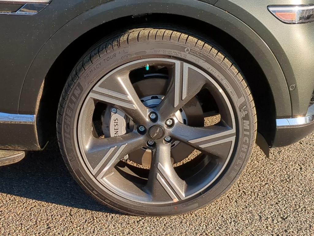 new 2025 Genesis GV80 car, priced at $83,745
