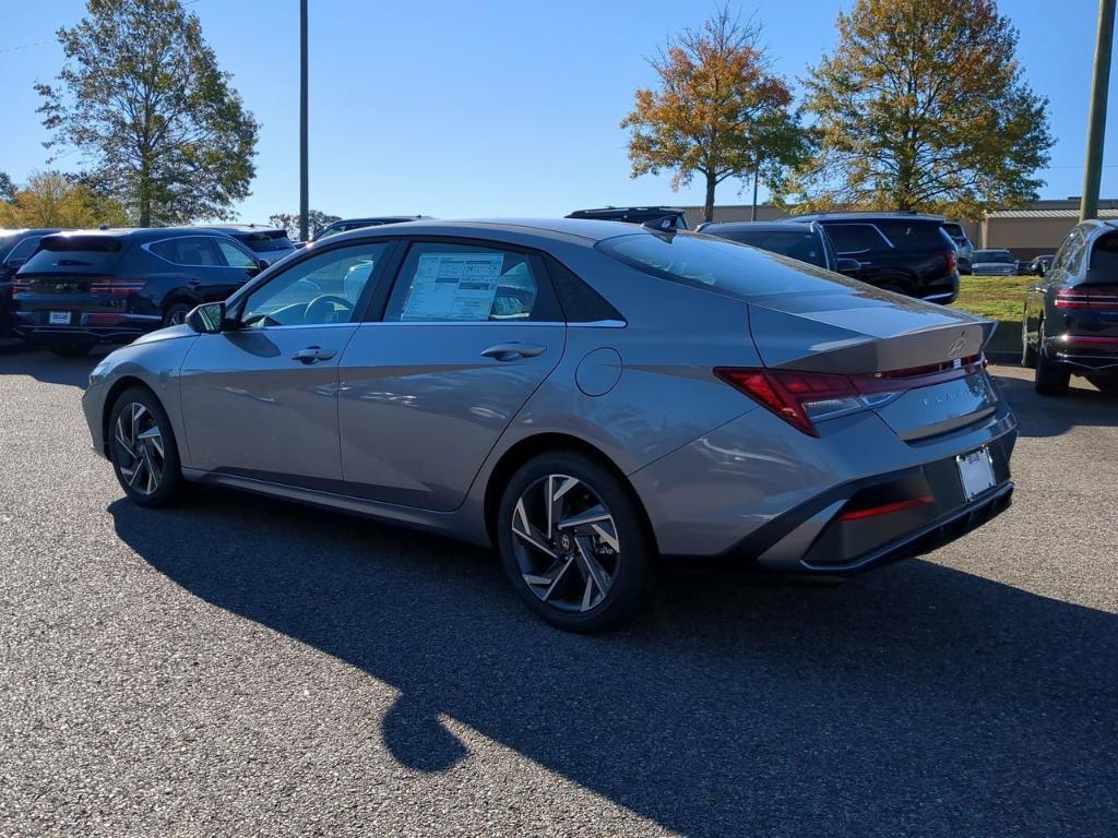 new 2025 Hyundai Elantra car, priced at $27,575