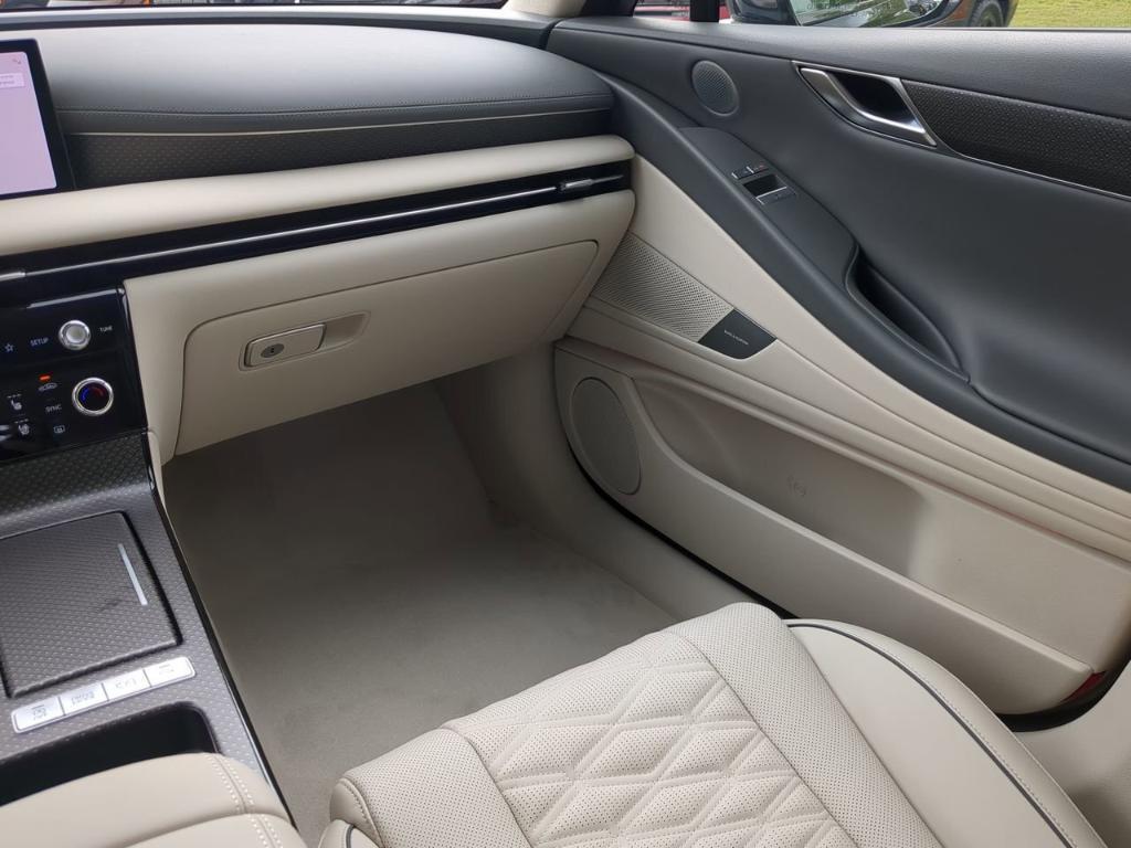 new 2025 Genesis G80 car, priced at $79,485