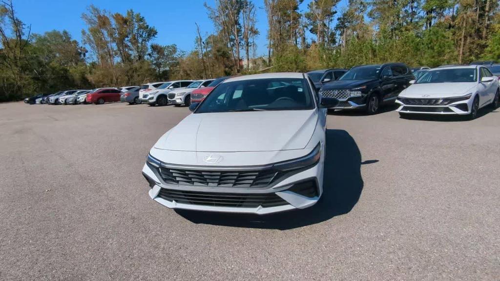new 2025 Hyundai Elantra car, priced at $24,270