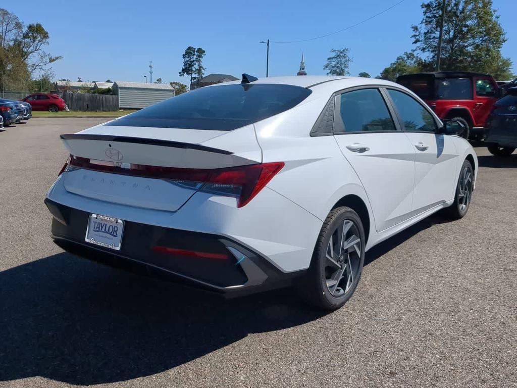 new 2025 Hyundai Elantra car, priced at $24,270
