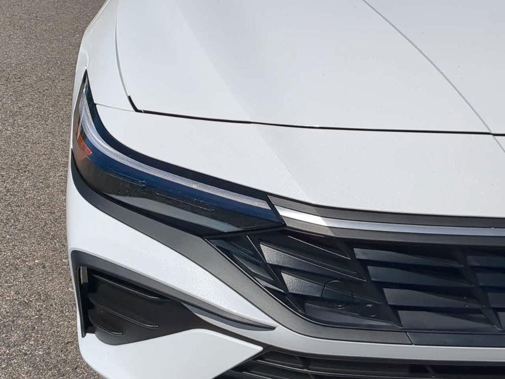 new 2025 Hyundai Elantra car, priced at $23,238