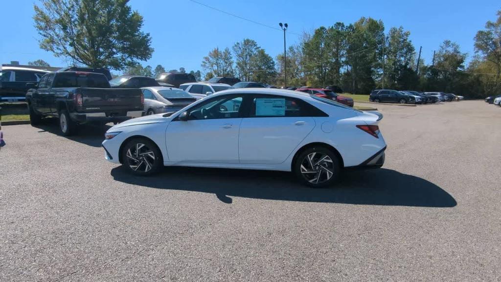 new 2025 Hyundai Elantra car, priced at $24,270