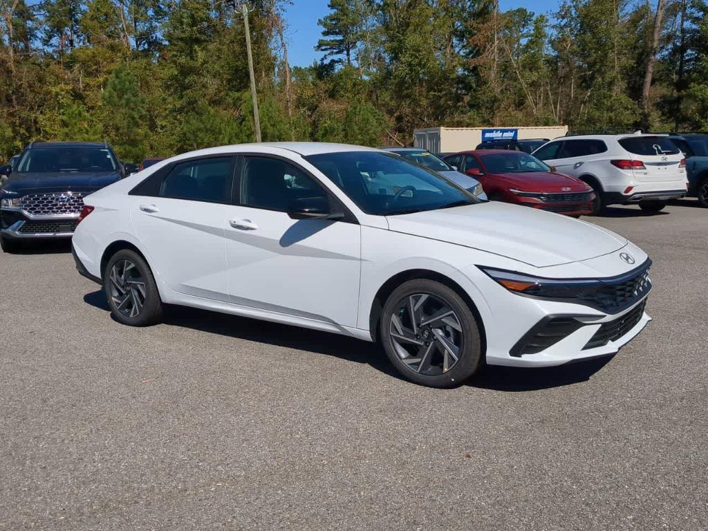 new 2025 Hyundai Elantra car, priced at $24,270