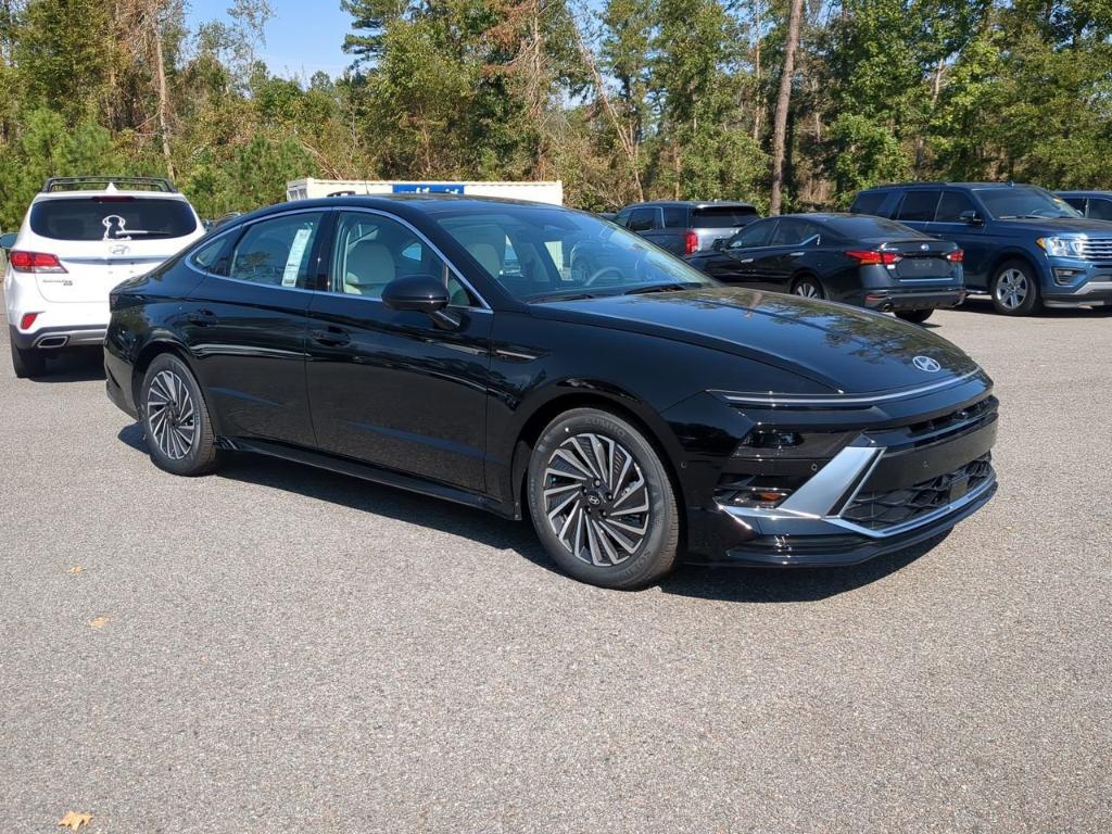 new 2024 Hyundai Sonata Hybrid car, priced at $38,910