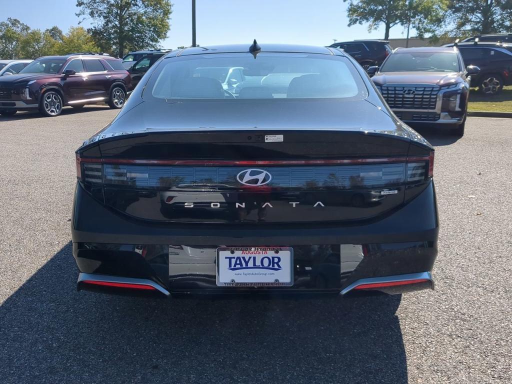 new 2024 Hyundai Sonata Hybrid car, priced at $38,910