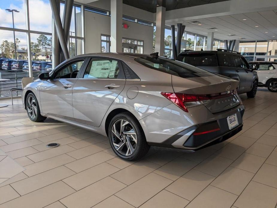 new 2025 Hyundai Elantra car, priced at $27,020