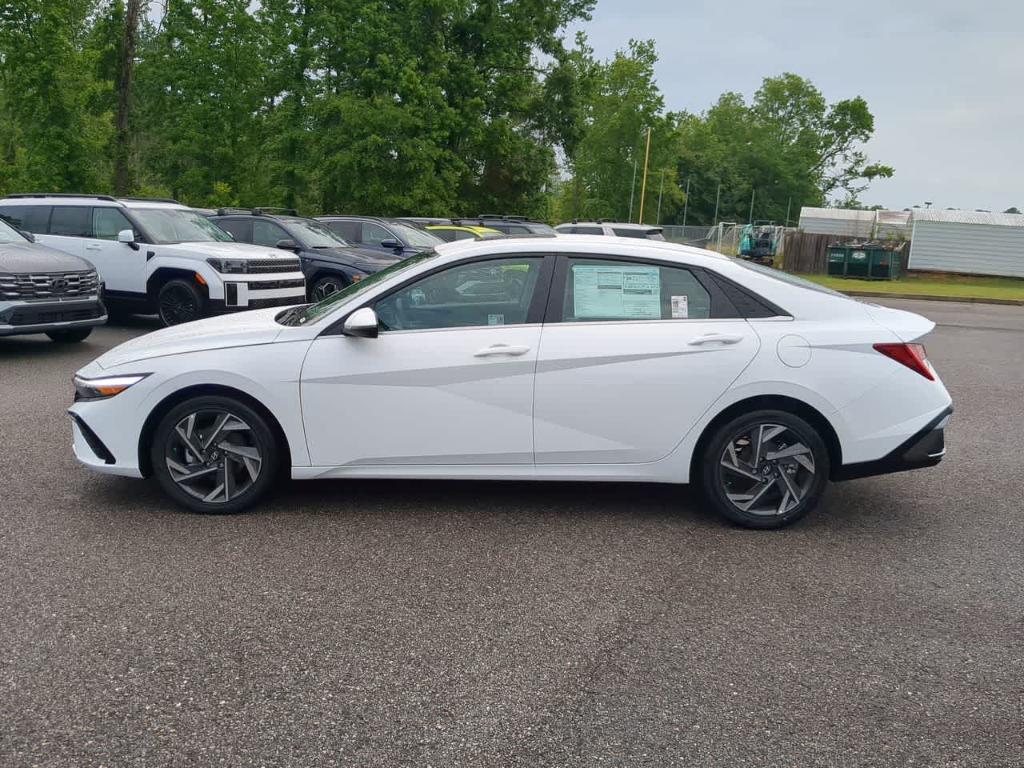 new 2025 Hyundai Elantra car, priced at $27,690