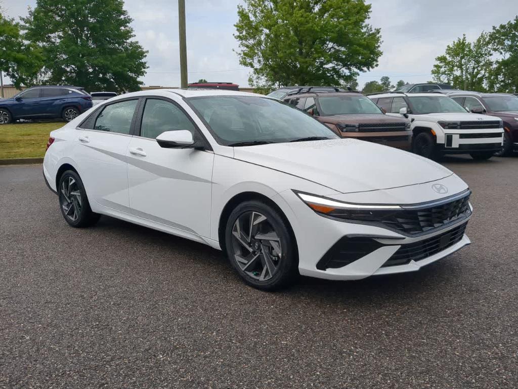 new 2025 Hyundai Elantra car, priced at $28,940