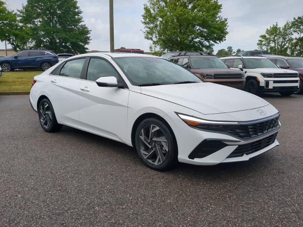 new 2025 Hyundai Elantra car, priced at $27,690