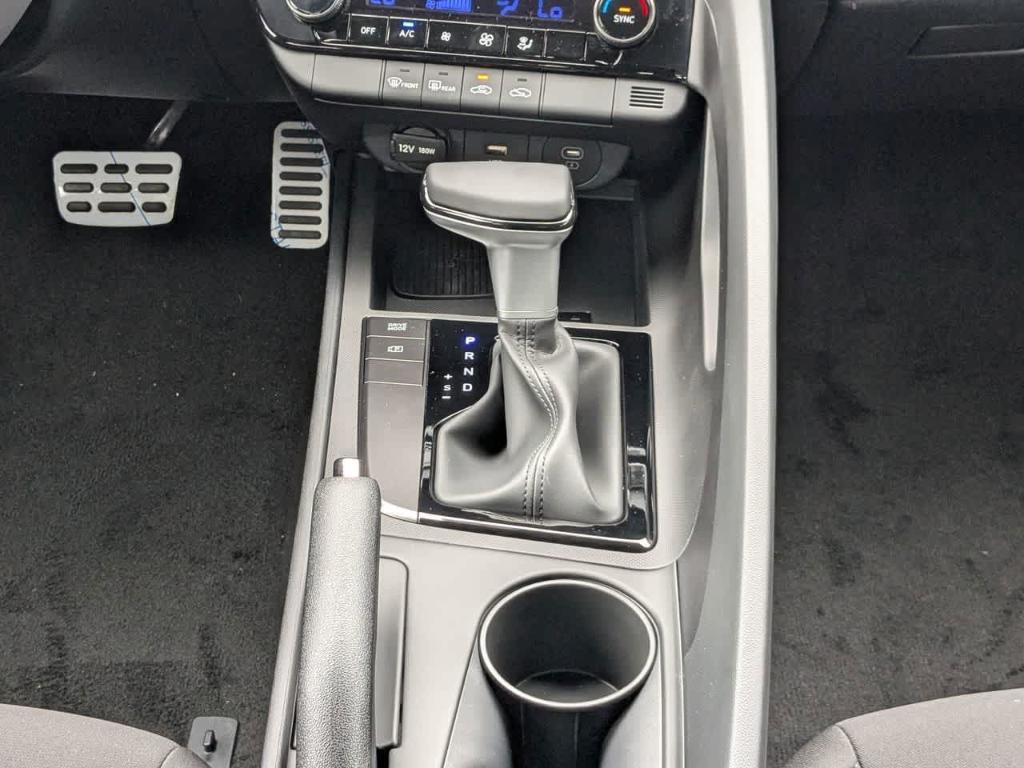 new 2025 Hyundai Elantra car, priced at $24,870