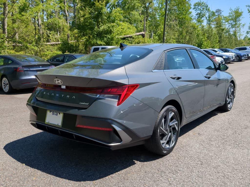 new 2025 Hyundai Elantra car, priced at $28,590