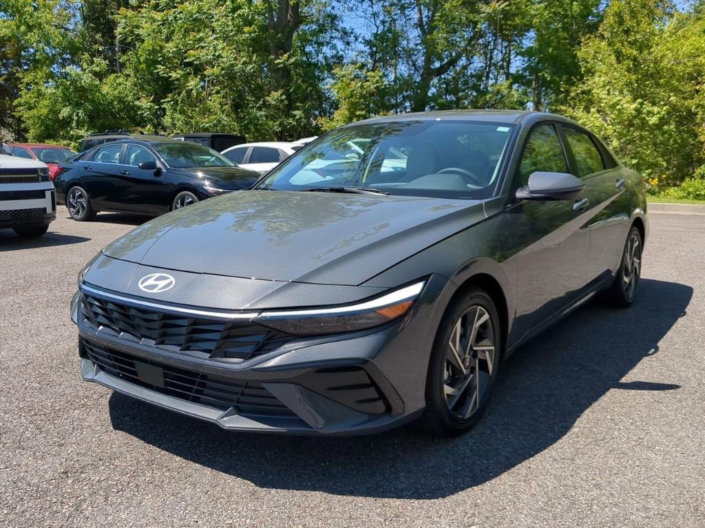 new 2025 Hyundai Elantra car, priced at $27,340