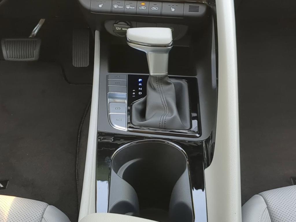 new 2025 Hyundai Elantra car, priced at $27,340