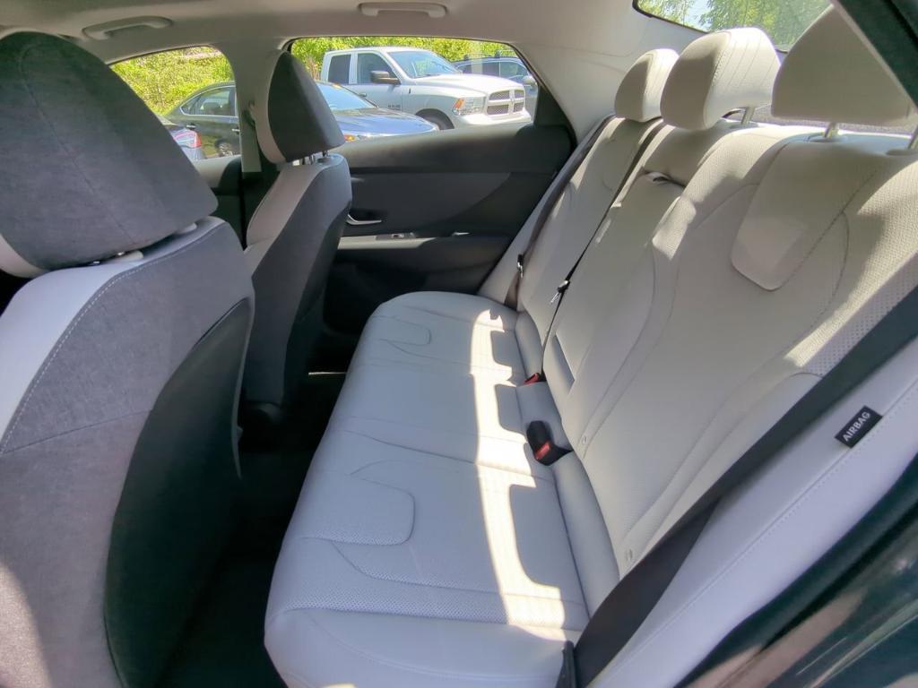 new 2025 Hyundai Elantra car, priced at $27,340