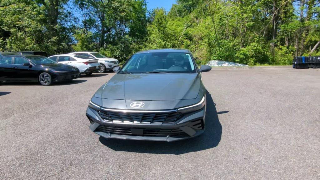 new 2025 Hyundai Elantra car, priced at $28,590