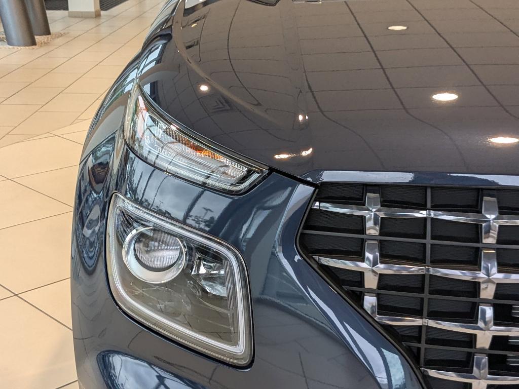 new 2025 Hyundai Venue car, priced at $25,420