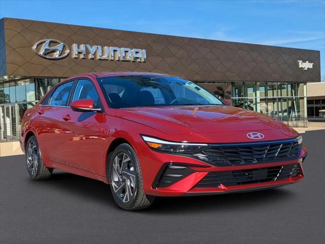 new 2024 Hyundai Elantra car, priced at $27,005