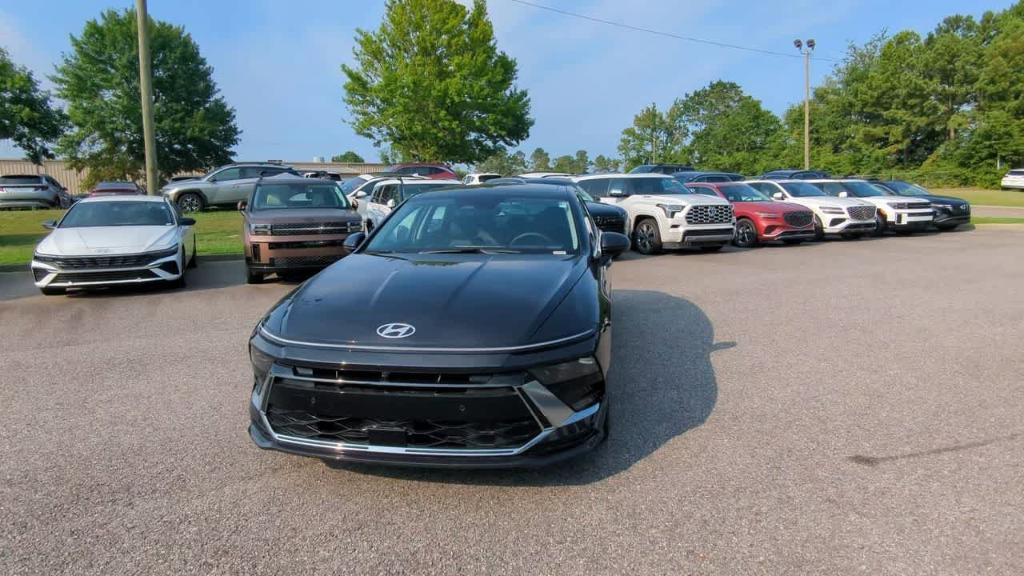 new 2025 Hyundai Sonata Hybrid car, priced at $39,658