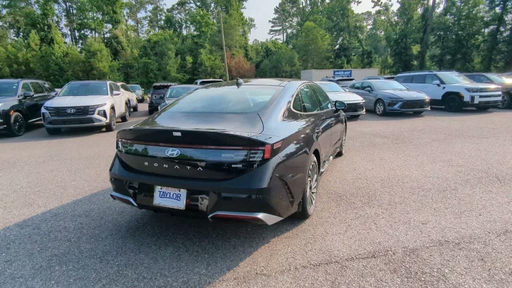 new 2025 Hyundai Sonata Hybrid car, priced at $39,658