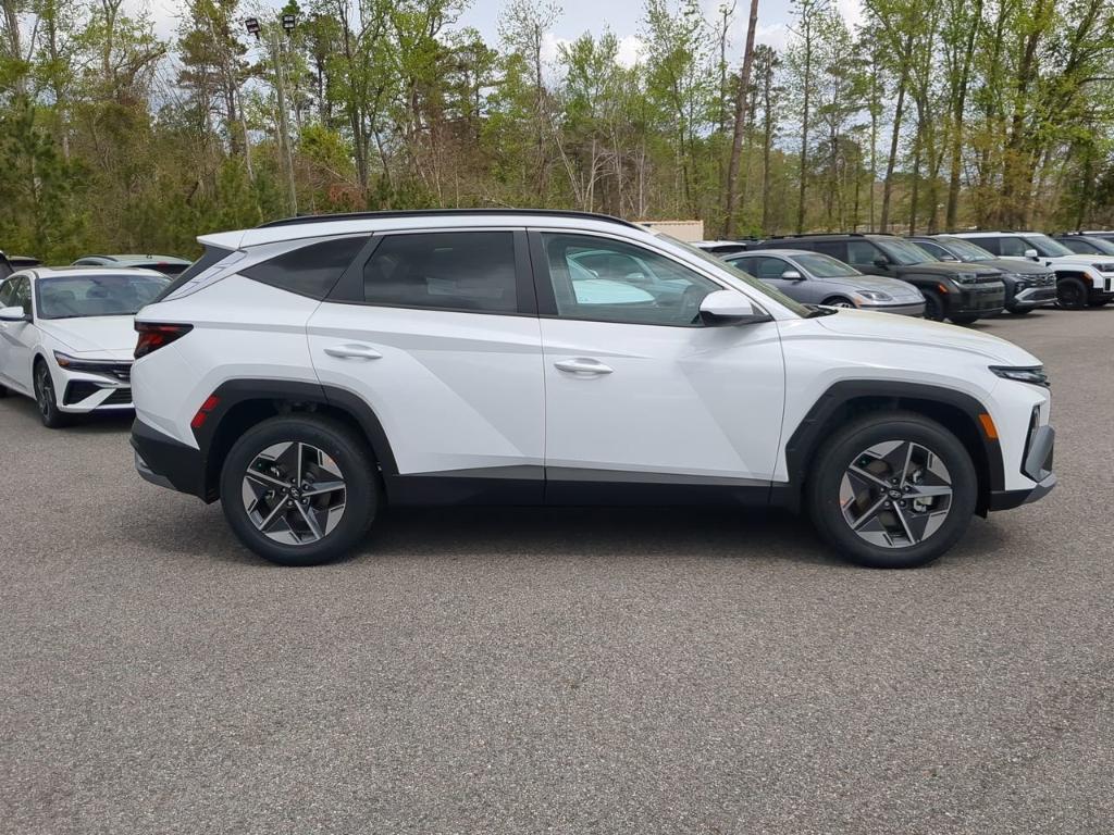 new 2025 Hyundai Tucson car, priced at $33,260
