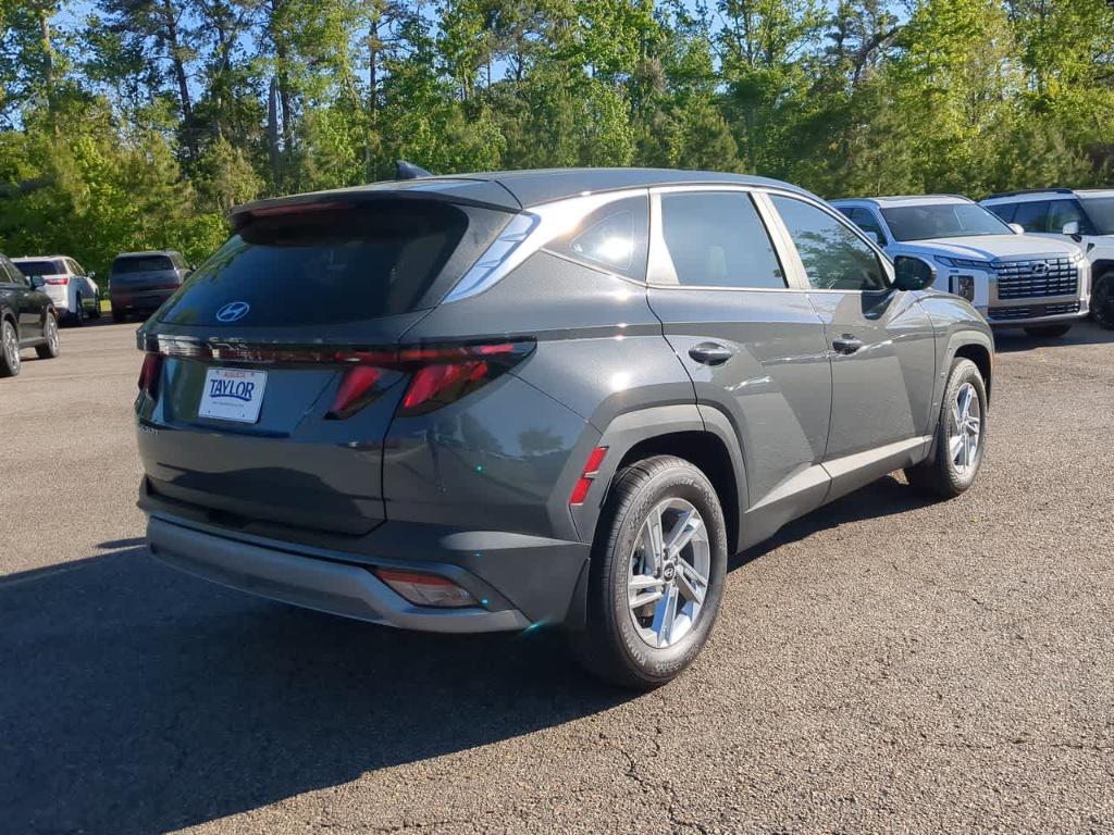 new 2025 Hyundai Tucson car, priced at $30,920
