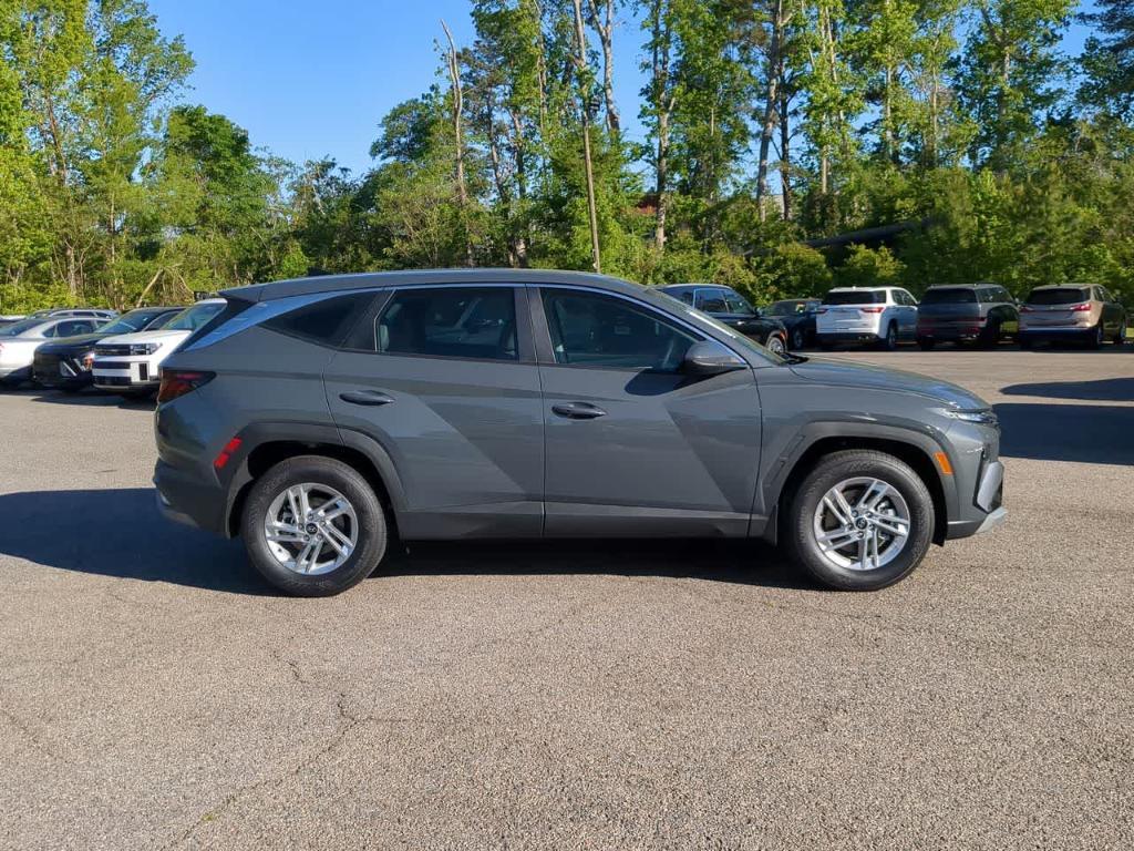 new 2025 Hyundai Tucson car, priced at $30,920