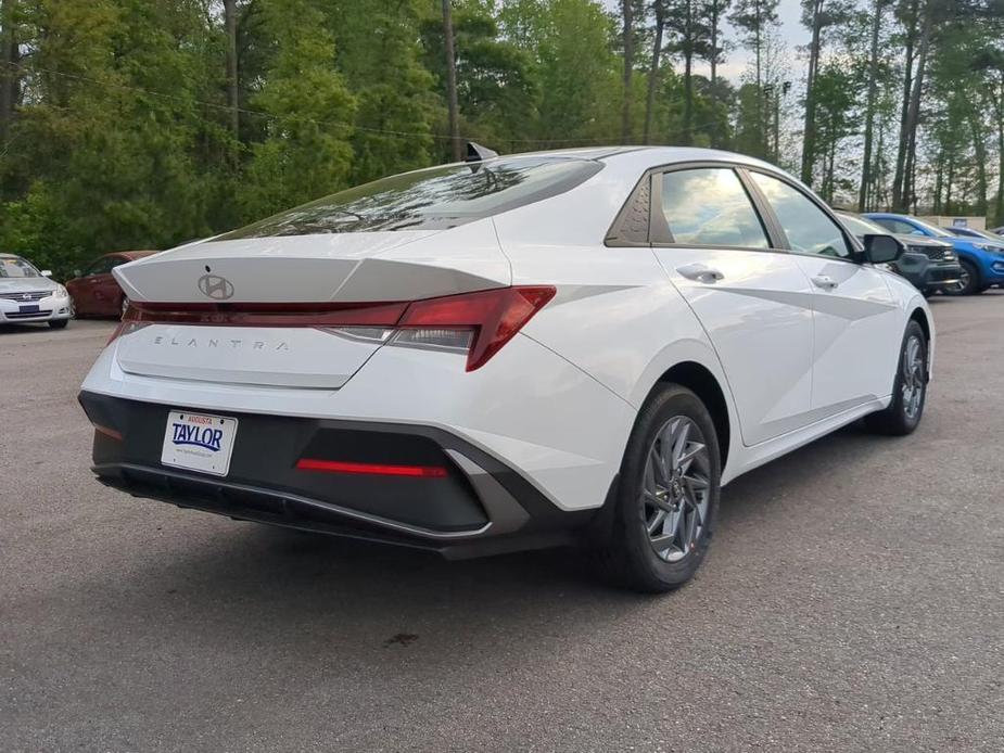 new 2024 Hyundai Elantra car, priced at $25,765