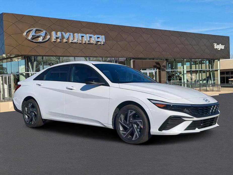 new 2025 Hyundai Elantra HEV car, priced at $29,145